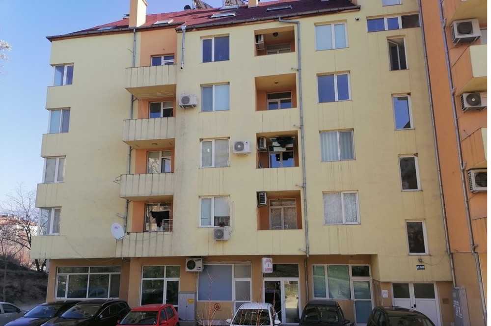 Тристаен апартамент в гр. Сандански