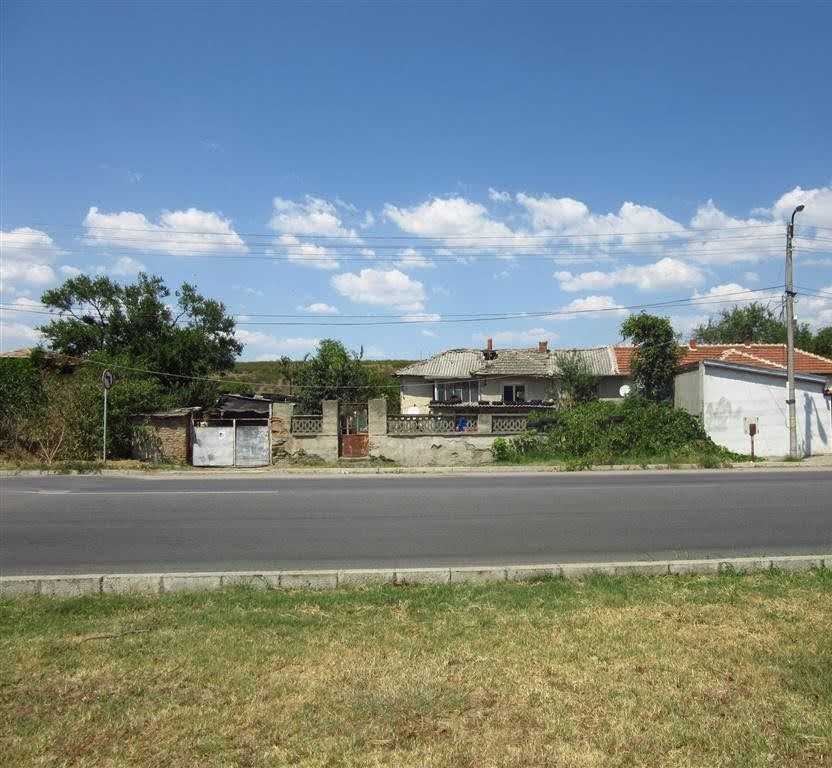 Парцел с къща Симеоновград