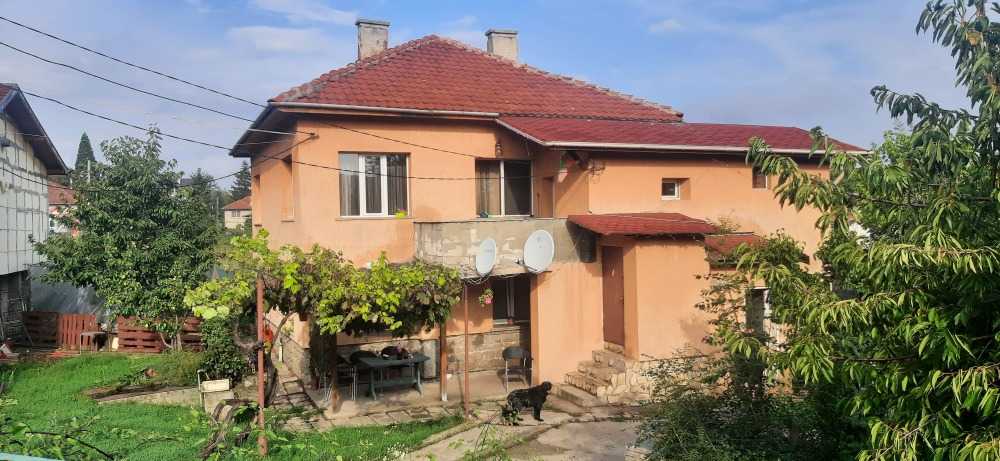 Етаж от къща София