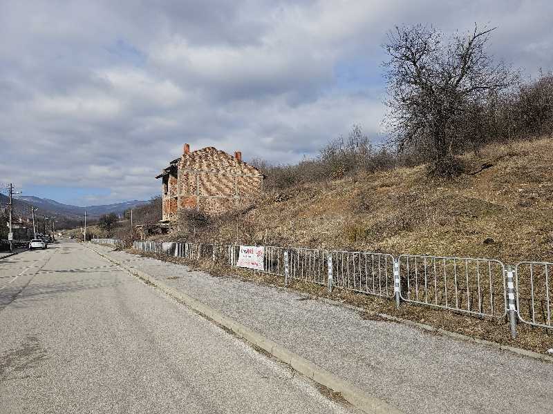 Парцел Етрополе