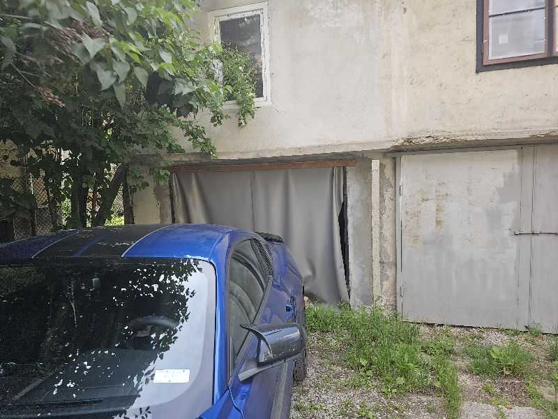 Гараж София