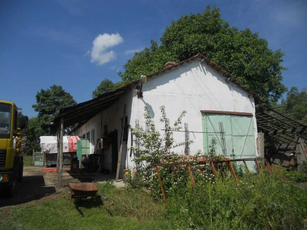 Търговски имот в с. Прелом