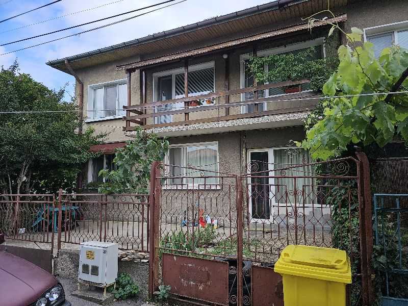 Етаж от къща Божурище