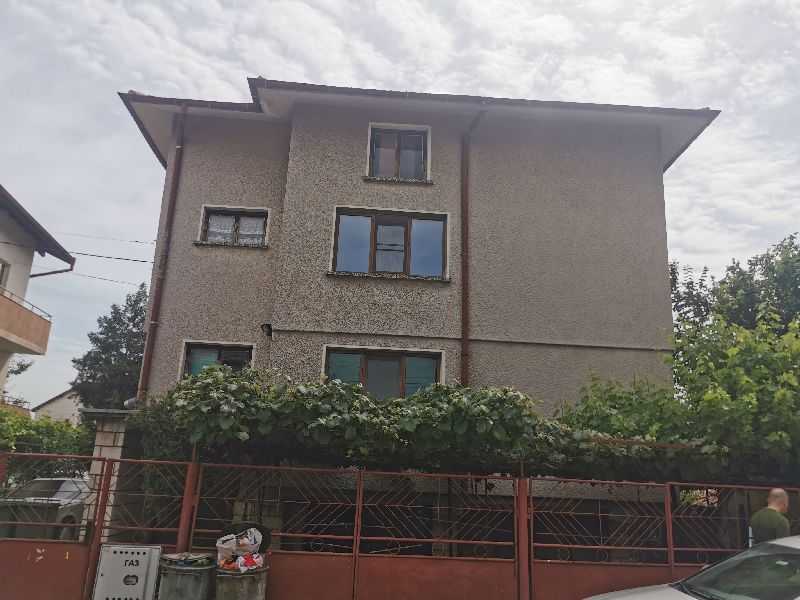 Етаж от къща Костинброд