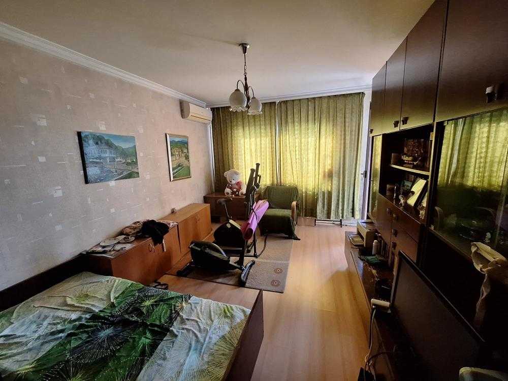 Тристаен апартамент София