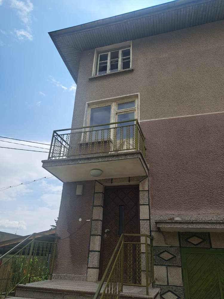 Етаж от къща Божурище