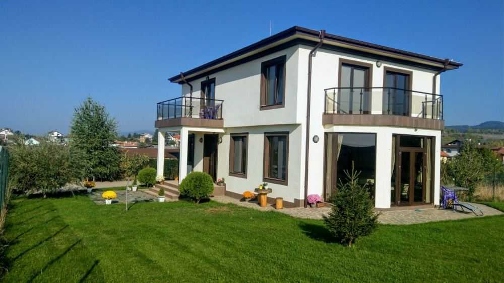 Къща с парцел Подгумер