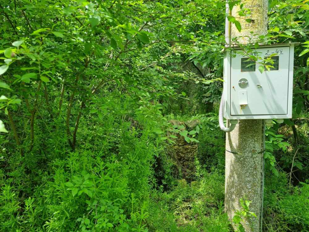 Парцел с къща Искър