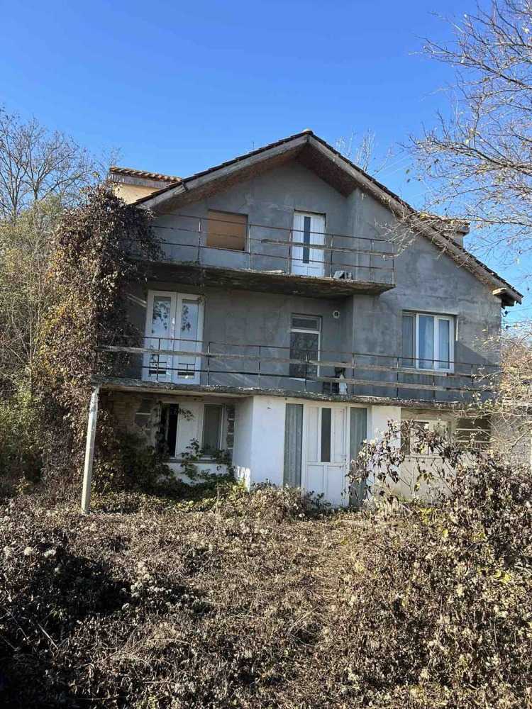 Парцел с къща Чилнов