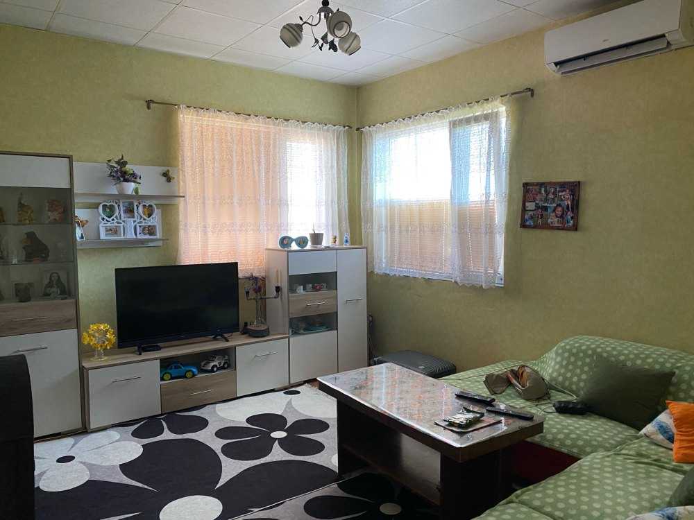 Тристаен апартамент Пловдив