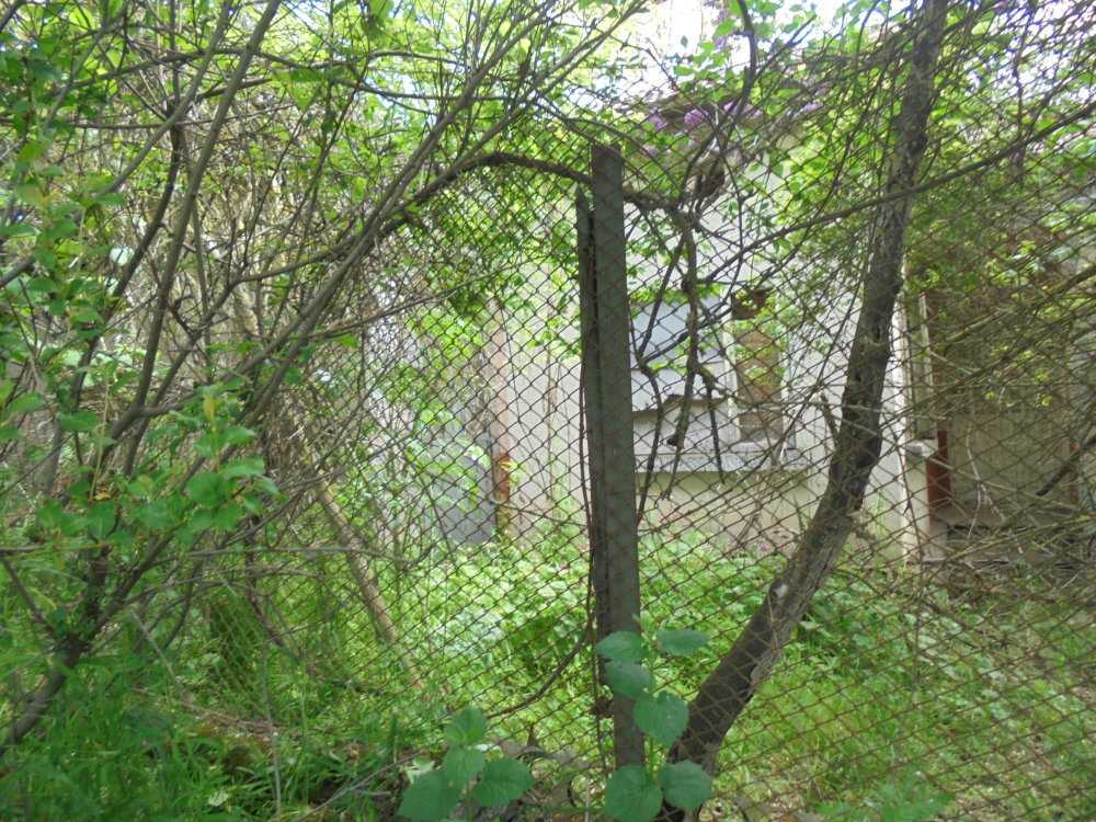 Парцел с къща в Сноп