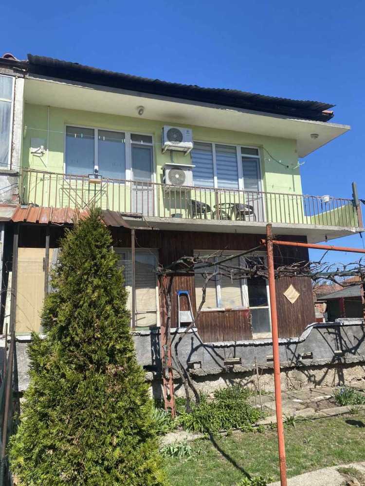 Етаж от къща Левски