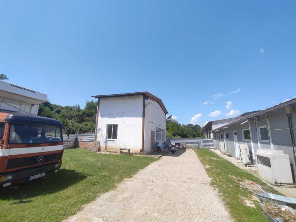 Производствен имот Ъглен