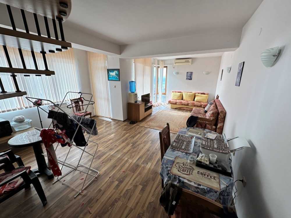 Тристаен апартамент Кошарица