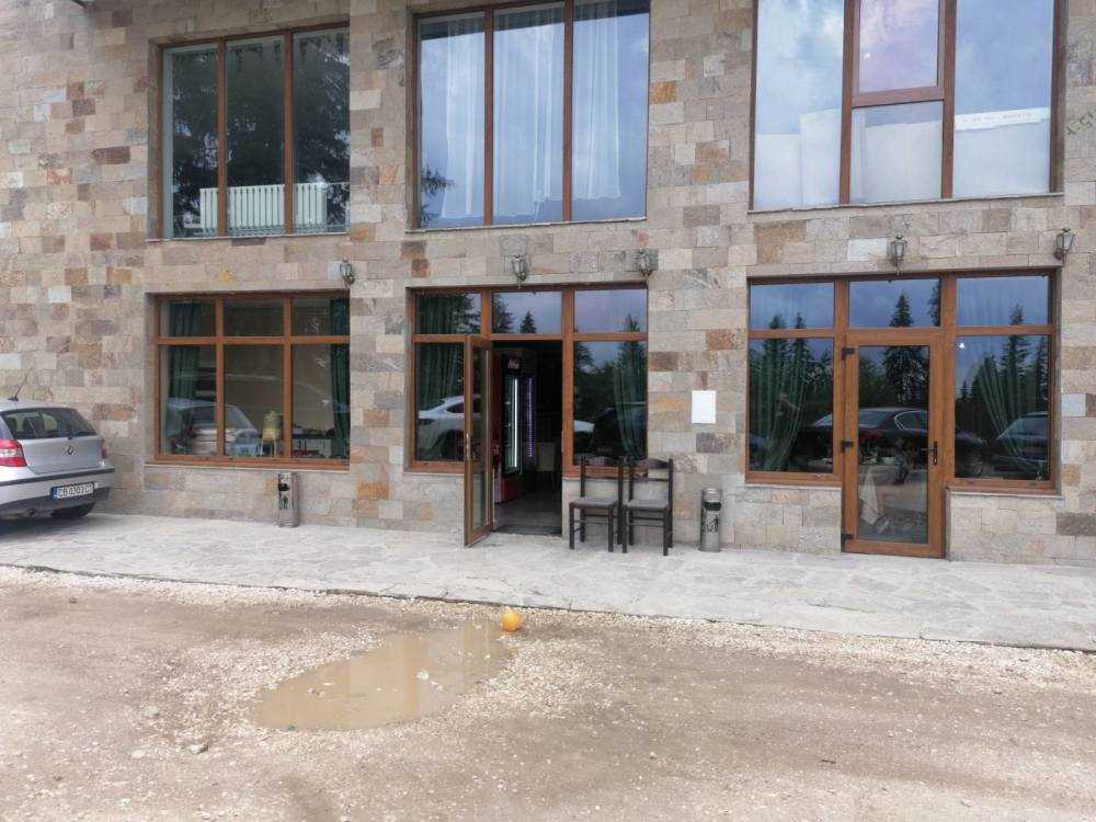 Търговски имот Чепеларе