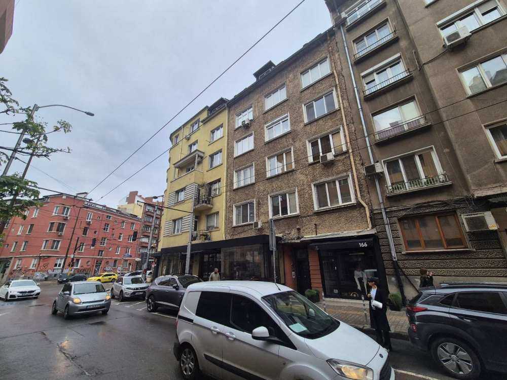 Тристаен апартамент София