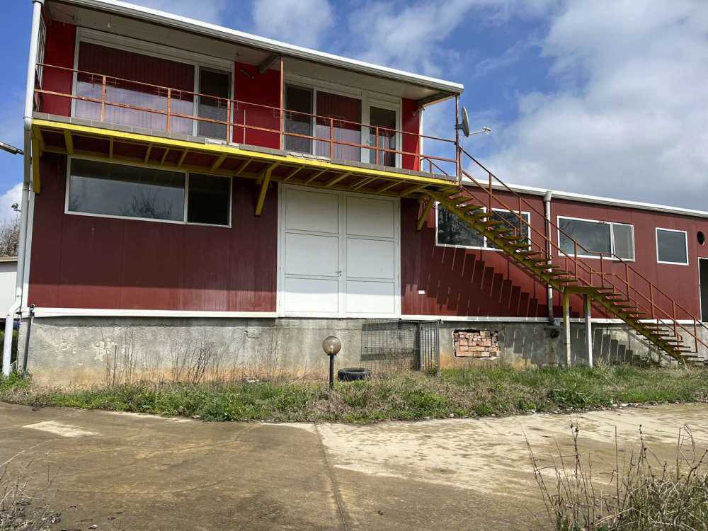 Производствен имот Ябланица