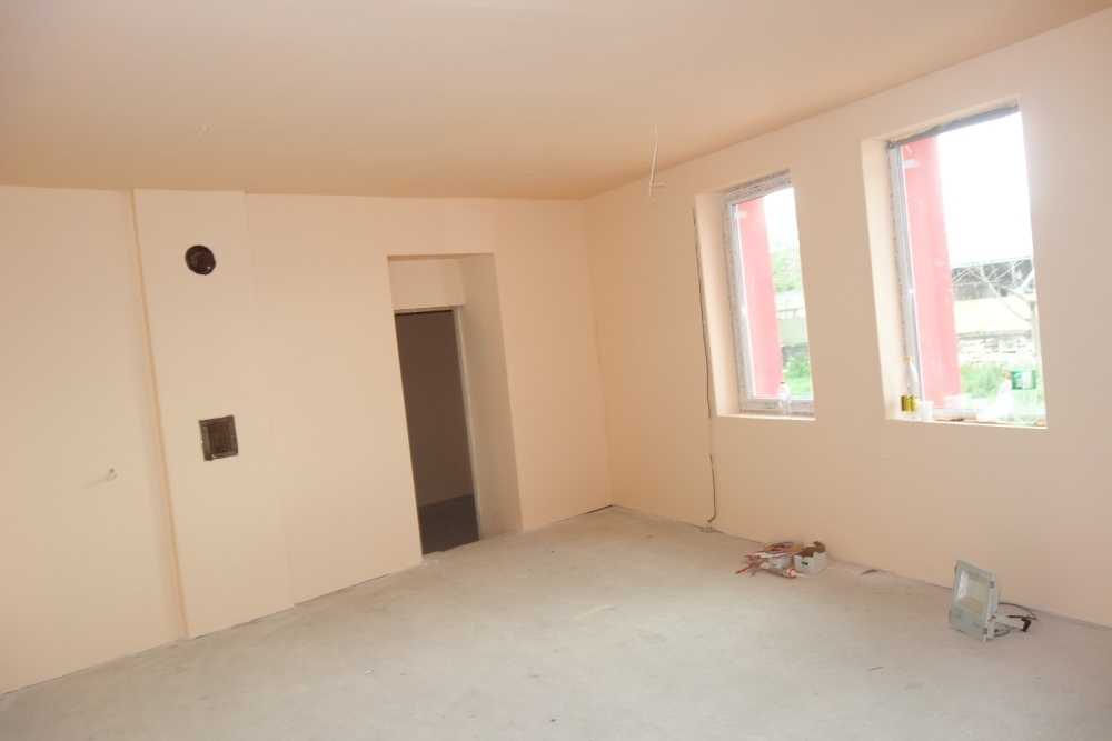 Парцел с къща Драганово