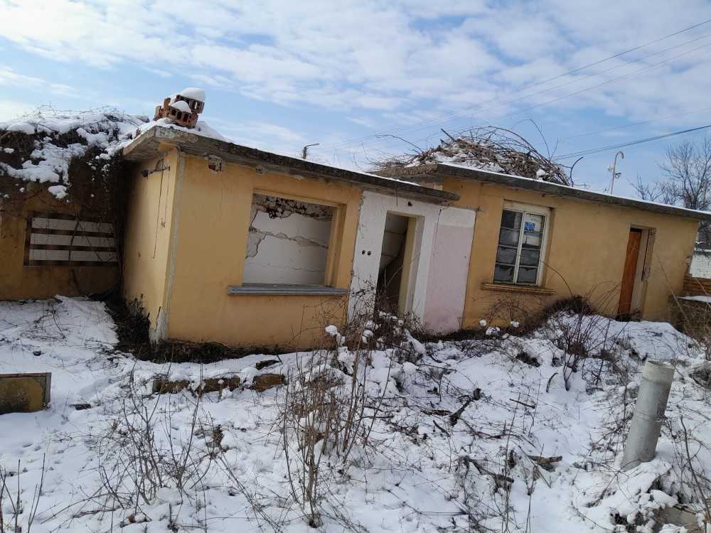 Парцел с къща Сухиндол