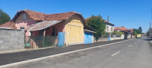 Къща с парцел Летница