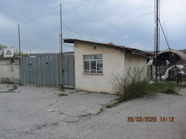 Производствен имот Мокрен