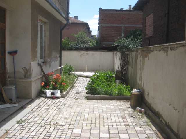 Къща с парцел Пазарджик