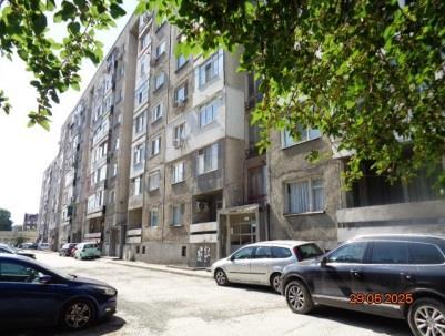 Тристаен апартамент Пловдив