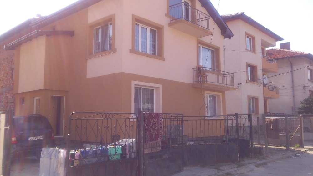 Жилищна сграда Самоков