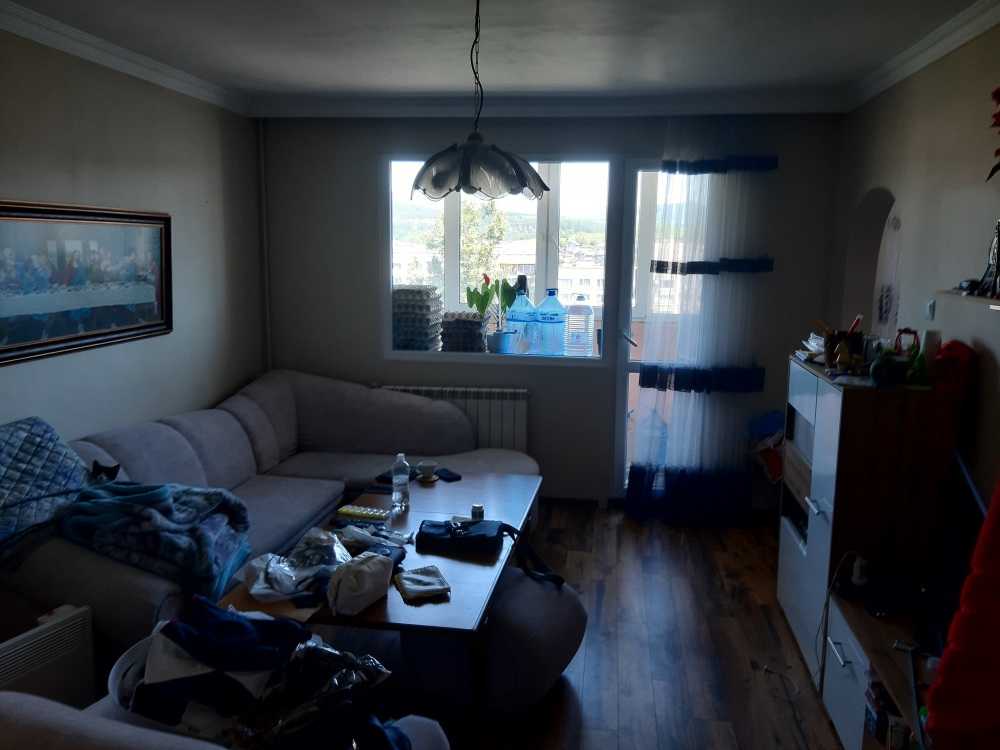 Тристаен апартамент Перник