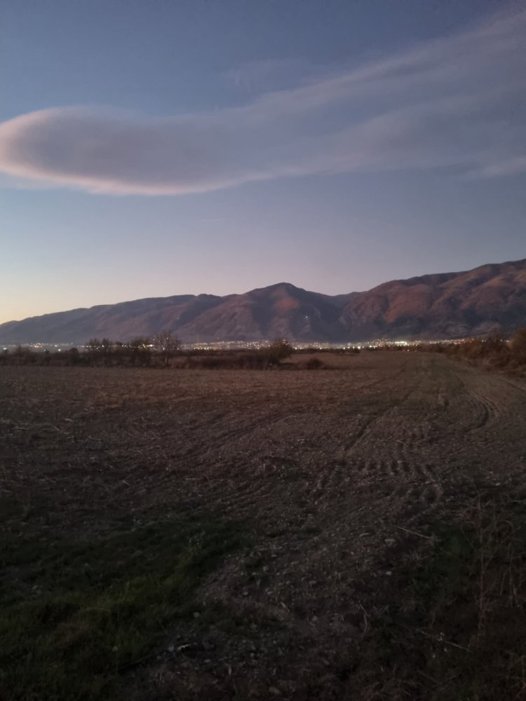 Земеделска земя Карлово