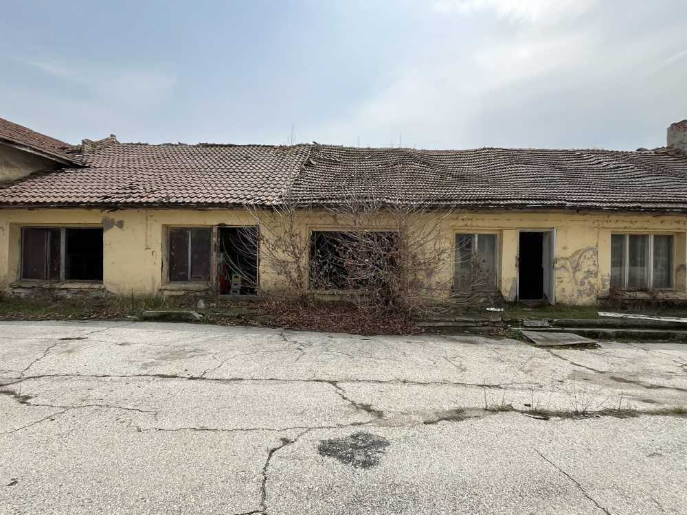 Производствен имот Никопол