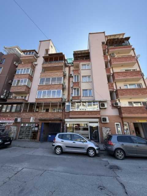 Тристаен апартамент Пловдив