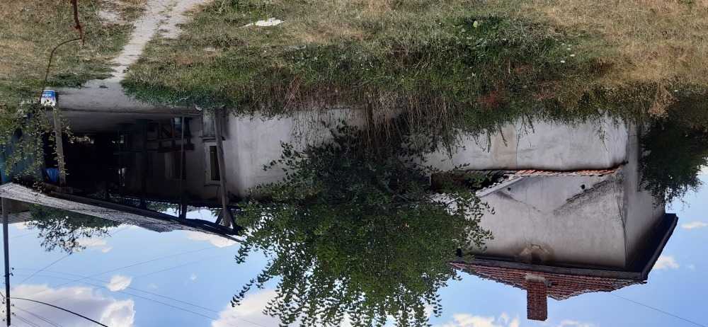 Парцел с къща Свирково