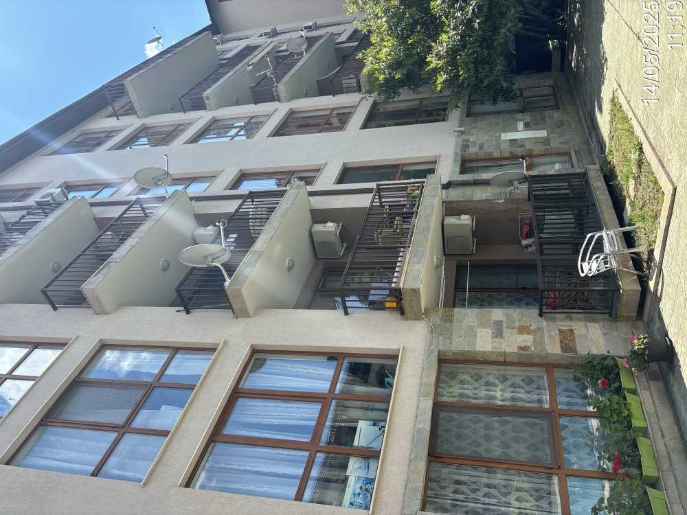 Тристаен апартамент Несебър