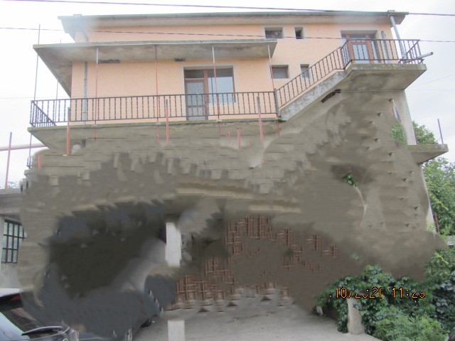 Парцел с къща Кермен