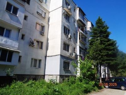 Тристаен апартамент Пловдив