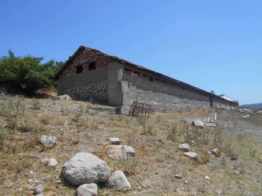 Производствен имот Пещера