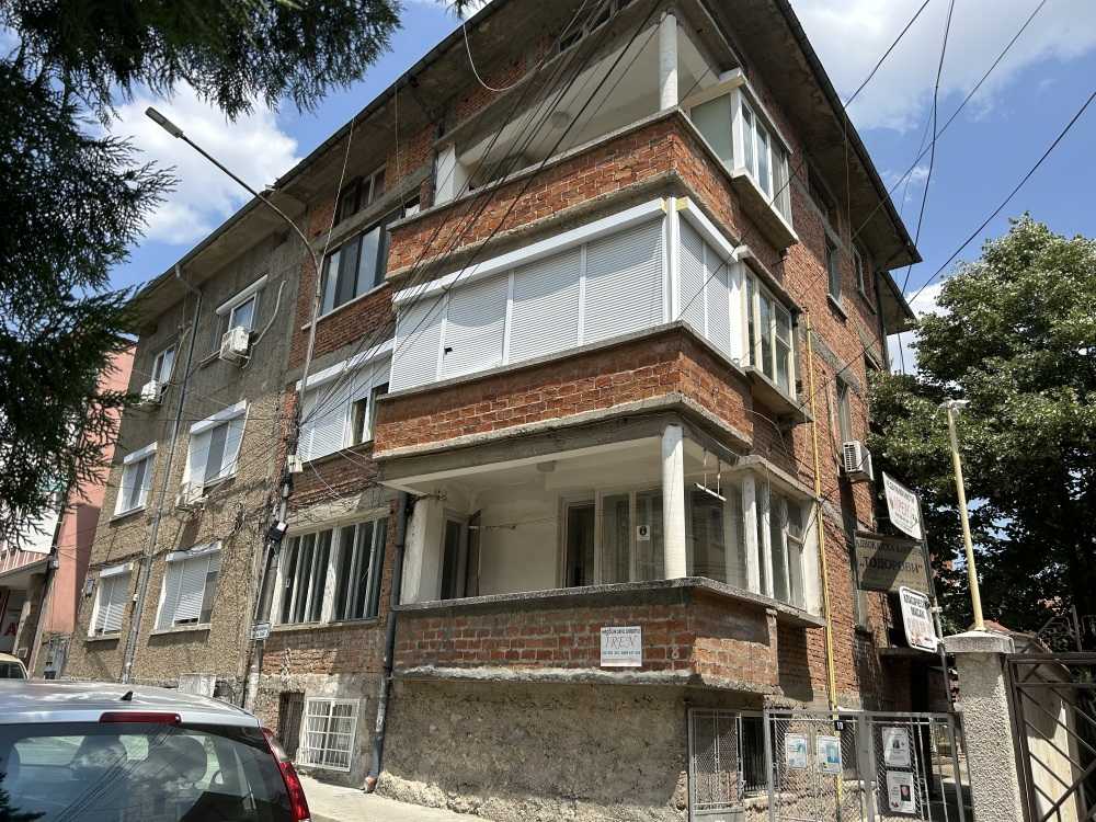 Многостаен апартамент Ямбол