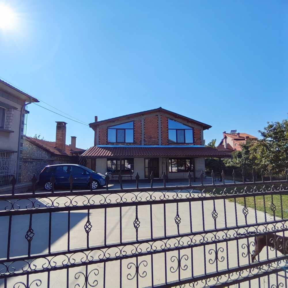 Парцел с къща Йоаким Груево