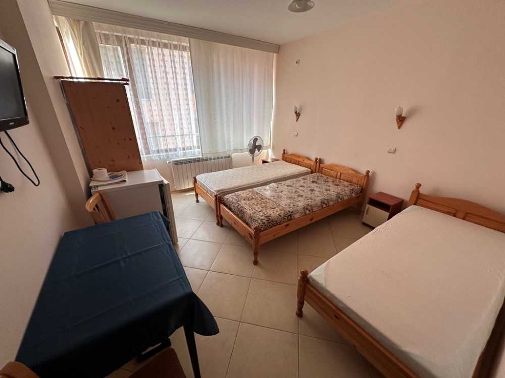 Тристаен апартамент Несебър