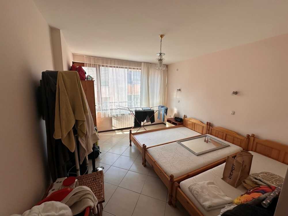 Тристаен апартамент Несебър