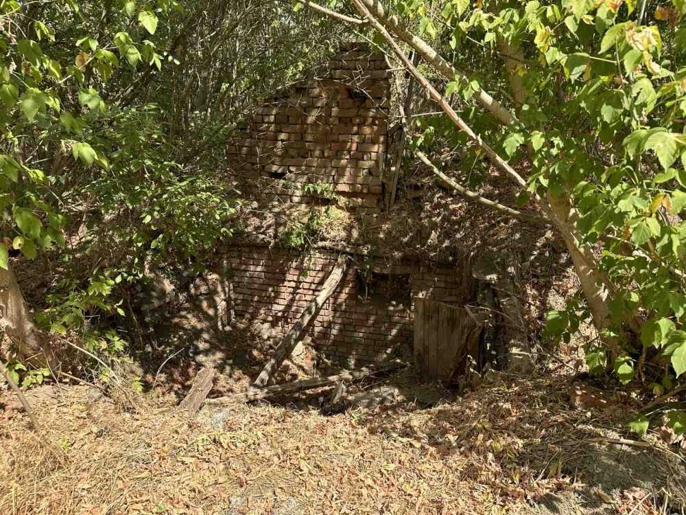 Парцел с къща Новачене