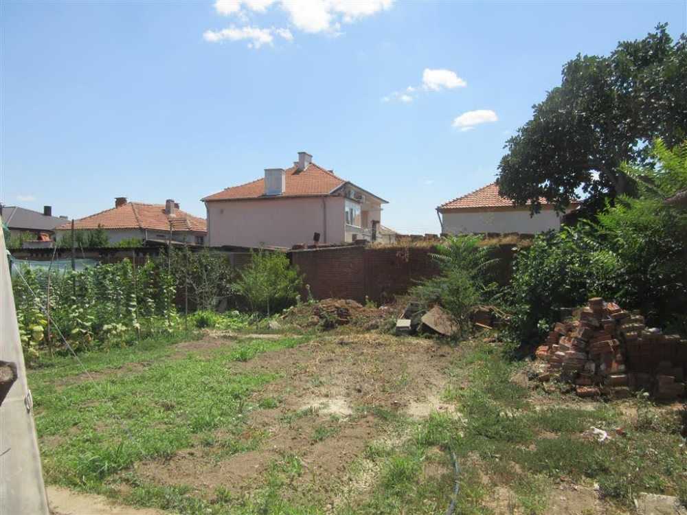 Парцел с къща Свиленград