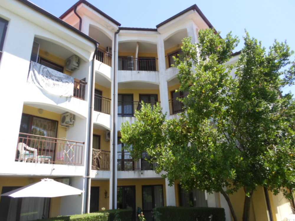 Двустаен апартамент Равда