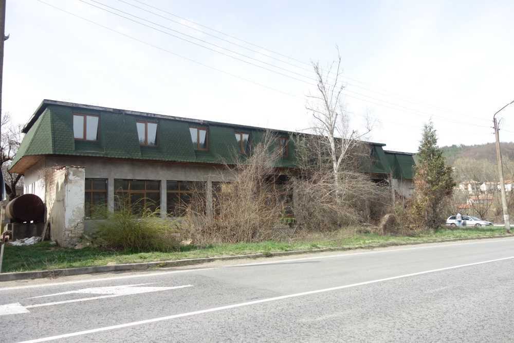 Търговски имот Вонеща вода