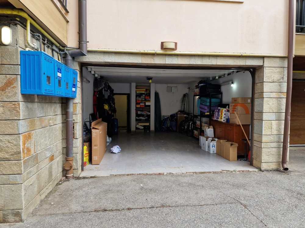 Гараж София