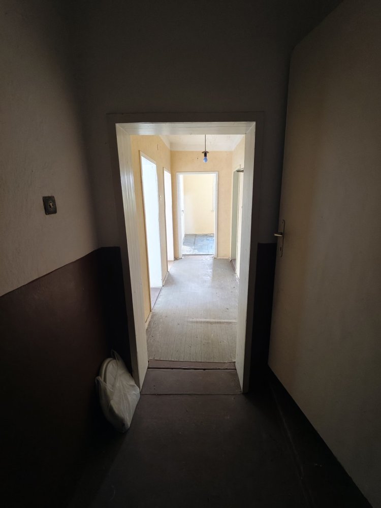 Етаж от къща Камено