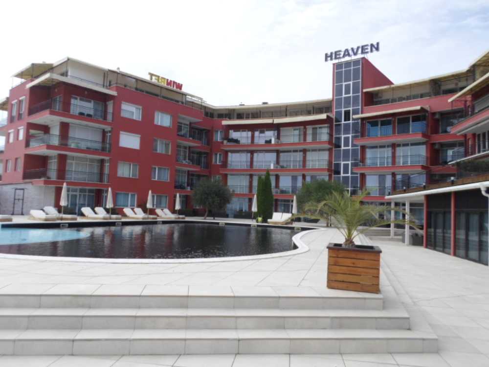 Търговски имот Несебър