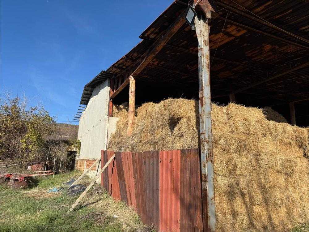 Земеделски имот Славянци