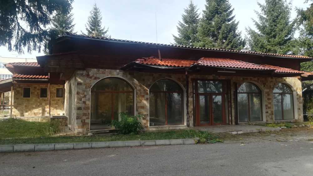 Търговски имот Банско